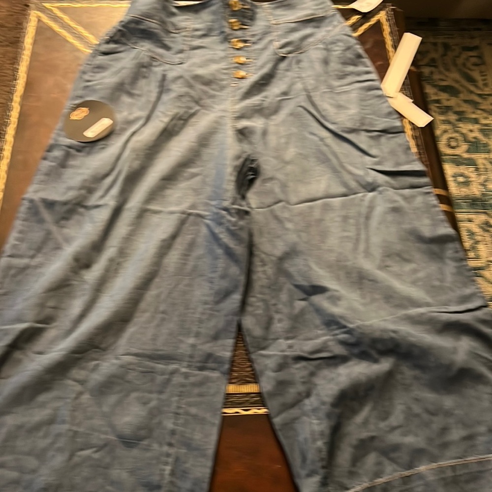 denim high waisted cropped gauchos